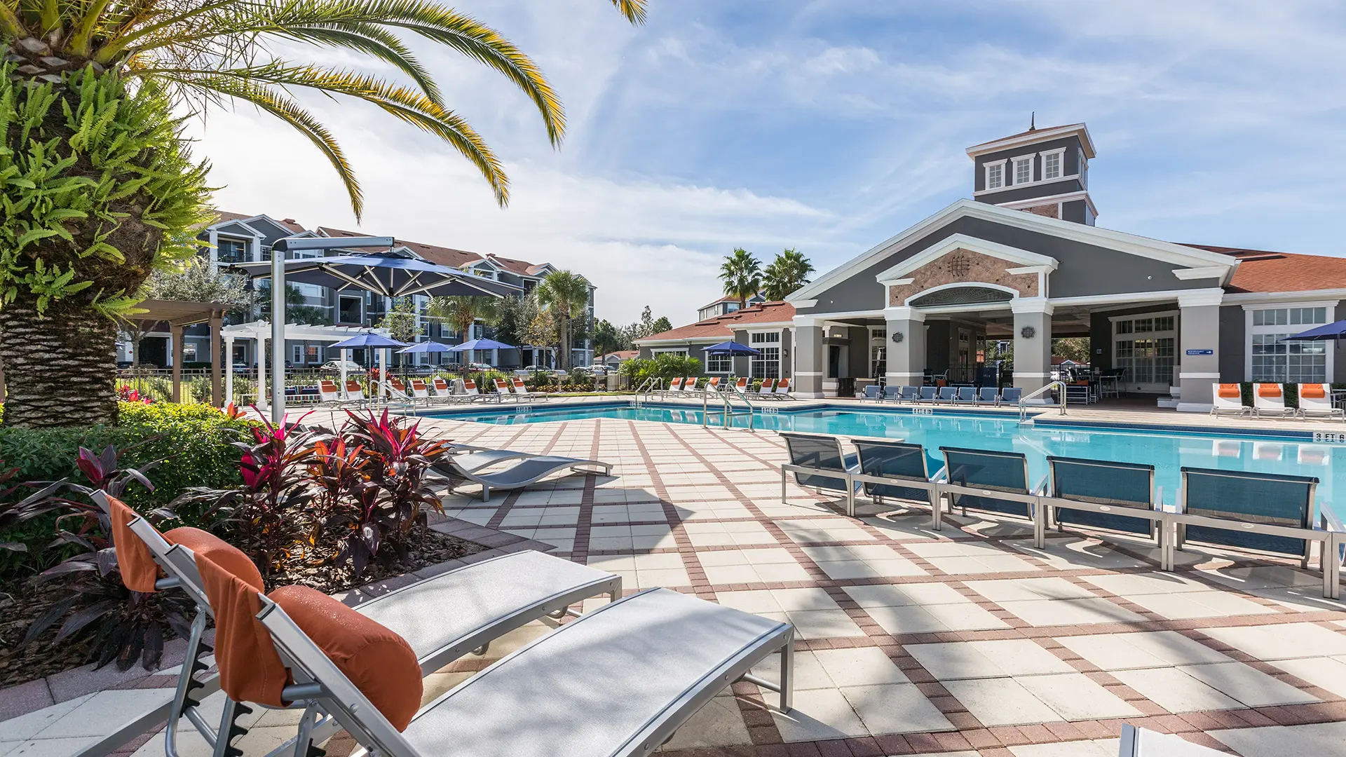 Sundeck with loungers, by the pool